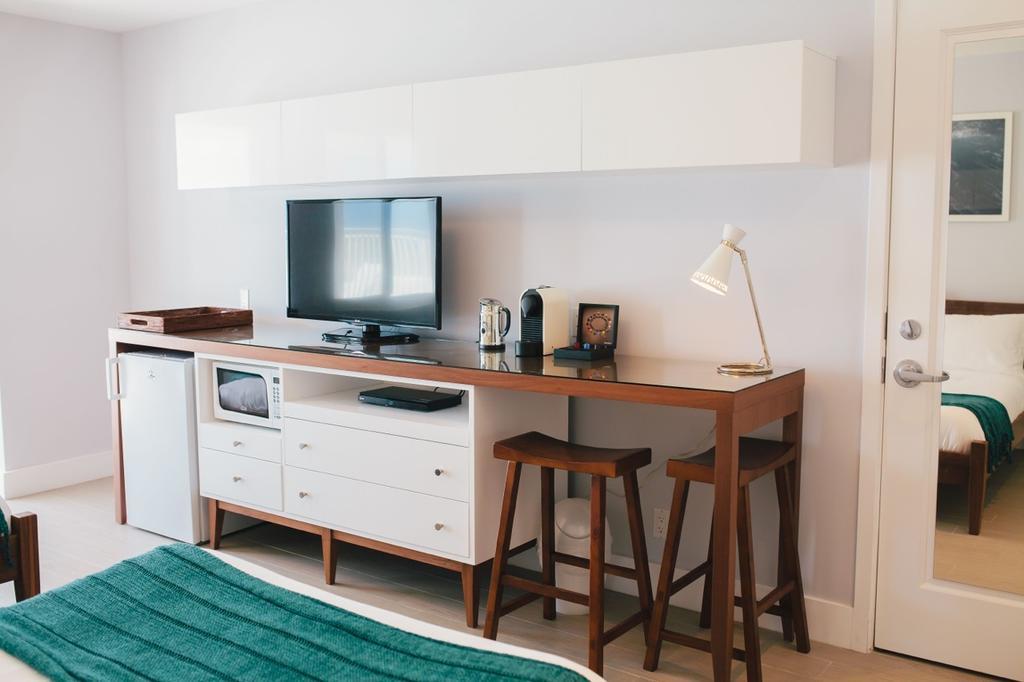 Tides Inn Hotel لوديرديل باي ذا سي المظهر الخارجي الصورة