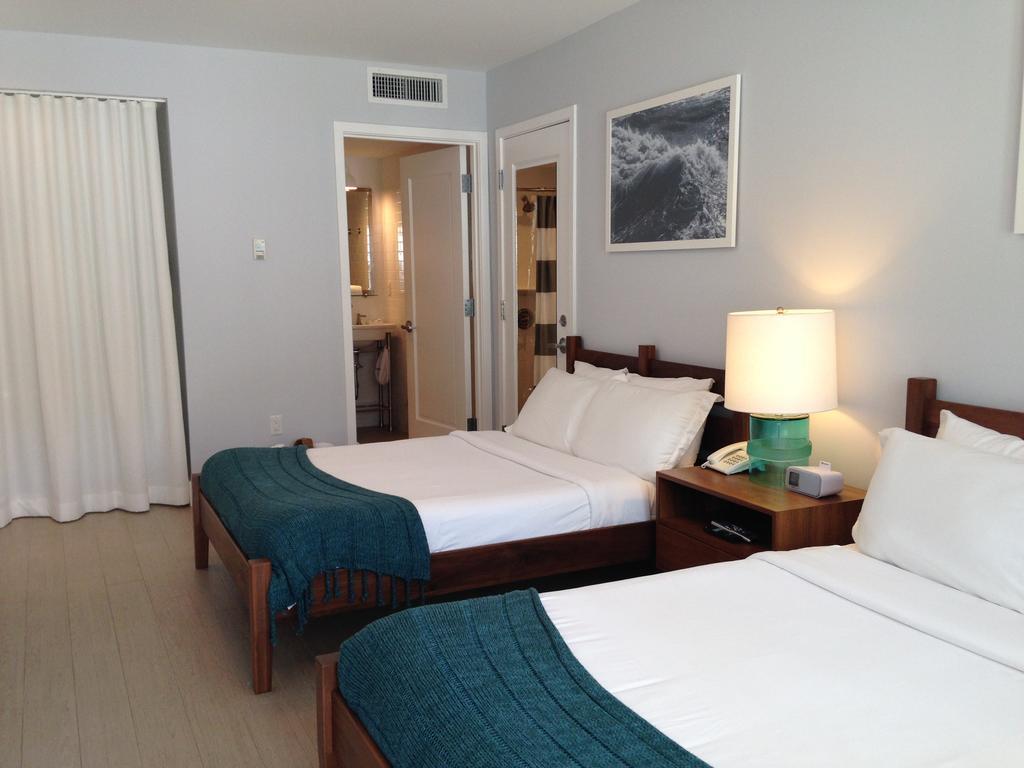 Tides Inn Hotel لوديرديل باي ذا سي المظهر الخارجي الصورة